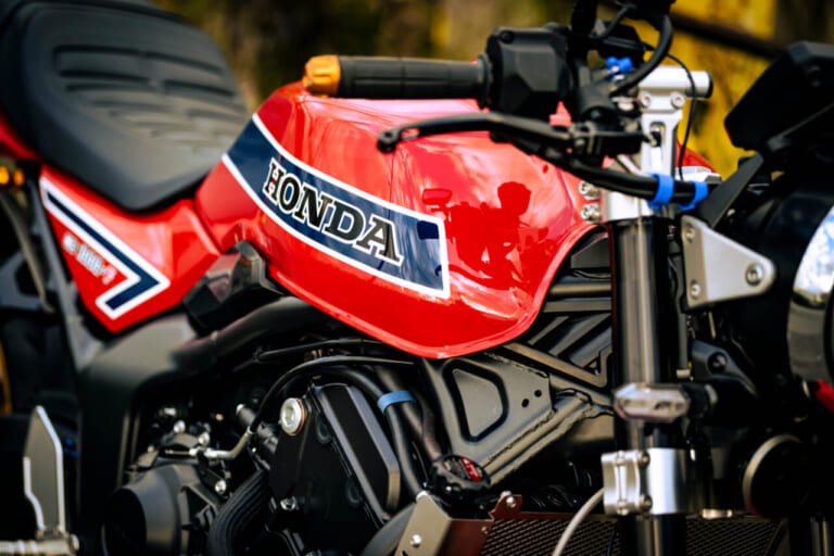 アクティブ|CB1000F|カスタム|ボルドールカラーのCB1000F!! アクティブから自社パーツで勝負のカスタム車が早くも登場