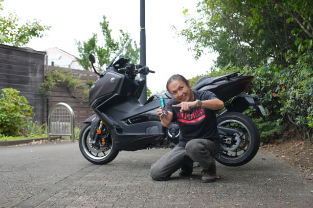 シュアラスターLOOPパワーショット×ヤマハ TMAX560|シュアラスターLOOPパワーショット「ザ・体感!!」ヤマハ TMAX560編