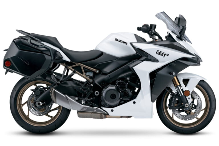 スズキ｜GSX-S1000GT+｜北米仕様｜2026年モデル｜スズキが「GSX-S1000」「GSX-S1000GT+」の2026年モデルを発表！ 赤Sと白GTが新鮮【北米】