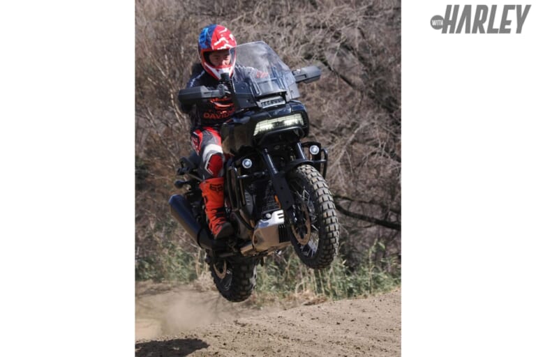 ハーレーダビッドソン|パンアメリカ|オフロード走行|ツーリングに使うだけではもったいない。土の上を走るからこそPAN AMERICAは面白い