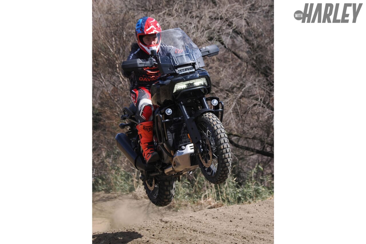 ハーレーダビッドソン|パンアメリカ|オフロード走行|ツーリングに使うだけではもったいない。土の上を走るからこそPAN AMERICAは面白い