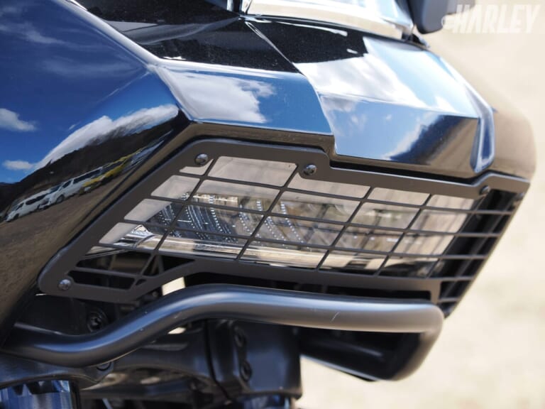 ハーレーダビッドソン|パンアメリカ|ガード|ツーリングに使うだけではもったいない。土の上を走るからこそPAN AMERICAは面白い