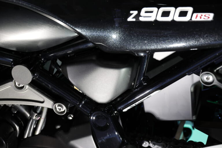 カワサキ|Z900RS SE|2026年モデル|【世界初公開】カワサキ新型「Z900RS」登場! 火の玉「SE」はドラレコ装備、RSはライポジも変わったが優れたデザインは不変