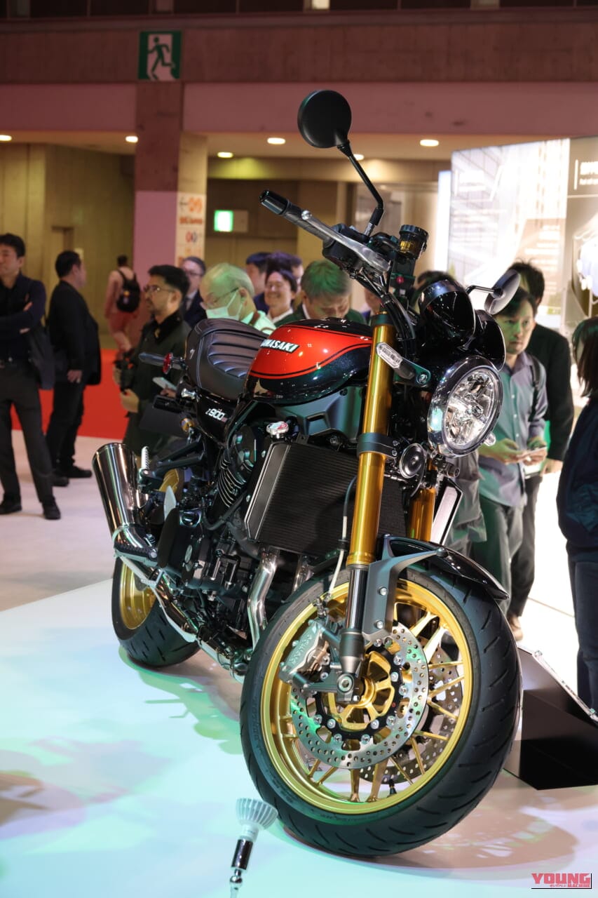 カワサキ｜Z900RS SE｜2026年モデル｜【世界初公開】カワサキ新型「Z900RS」登場！ 火の玉「SE」はドラレコ装備、RSはライポジも変わったが優れたデザインは不変