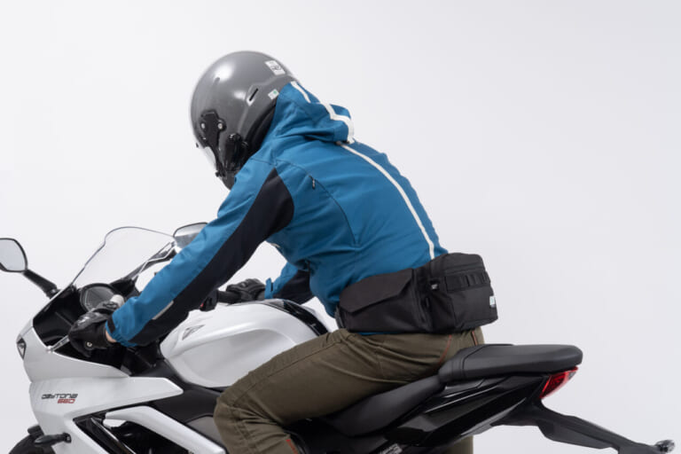 TANAX MFK-7000｜【タナックス】多忙なライダー必見! ショートツーリング専用のボディバッグとホルスターが新登場