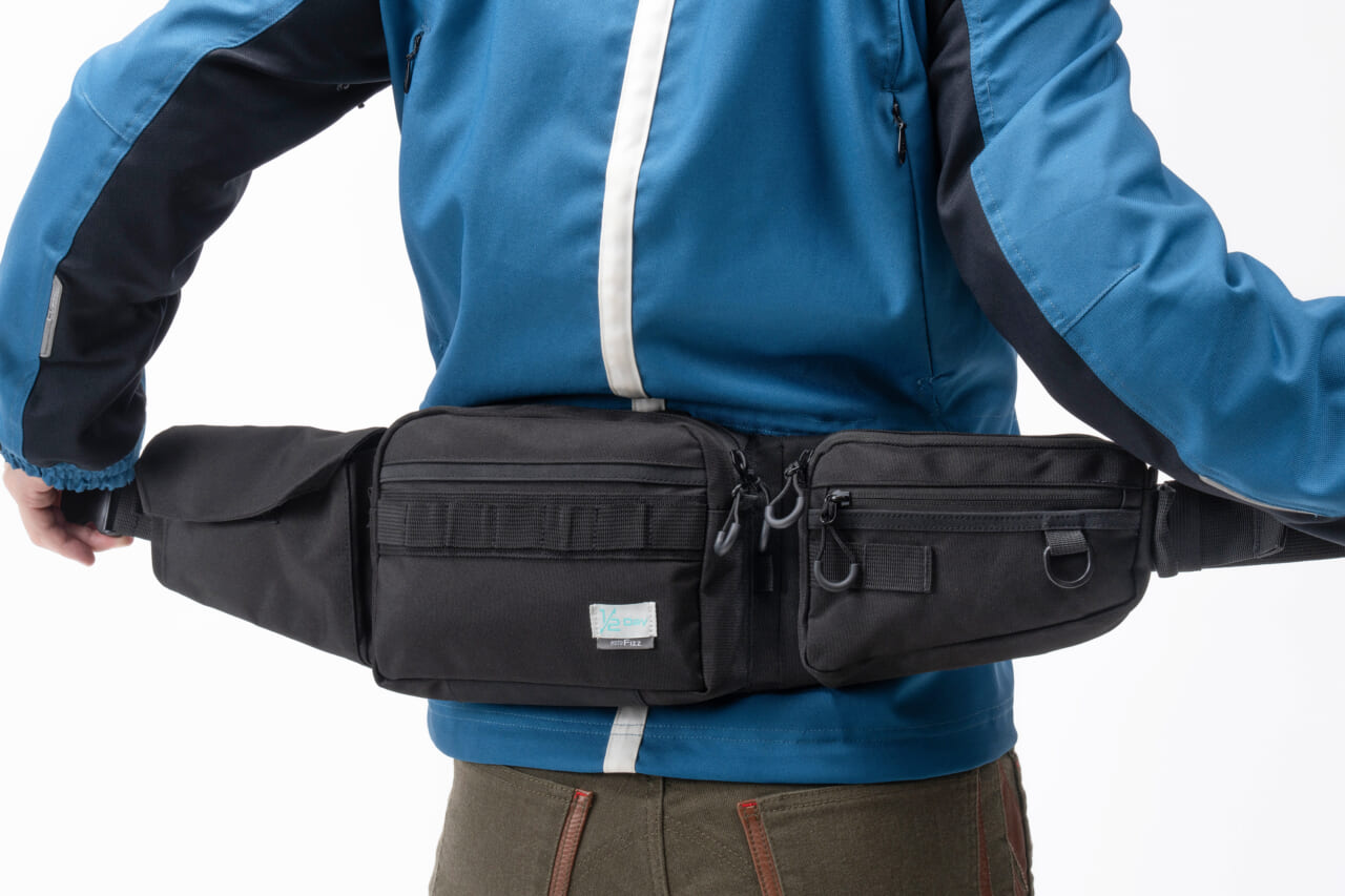 ｜【タナックス】多忙なライダー必見! ショートツーリング専用のボディバッグとホルスターが新登場