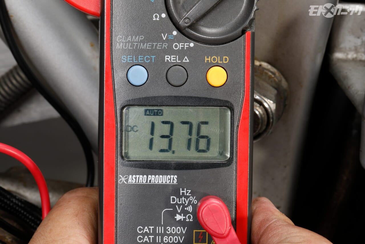 |長期放置車のエンジン始動直後に必ず確認しておきたい“電気系の稼働状況”〈GSX1100Sカタナ〉