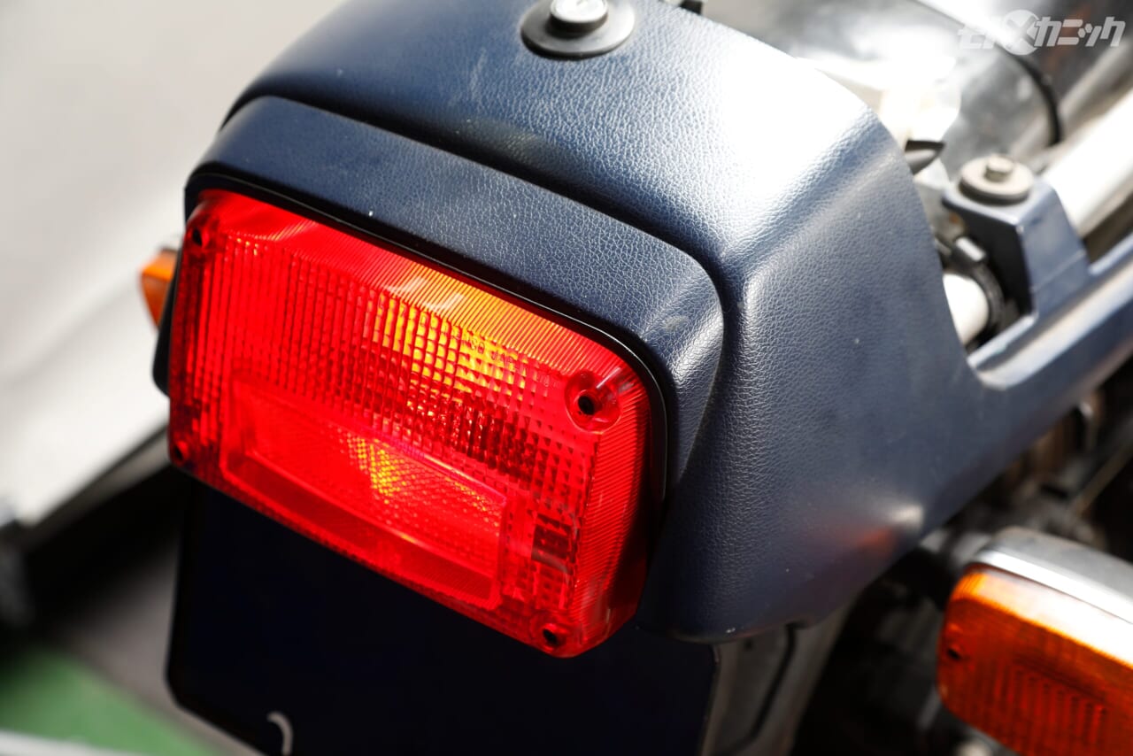 |長期放置車のエンジン始動直後に必ず確認しておきたい“電気系の稼働状況”〈GSX1100Sカタナ〉