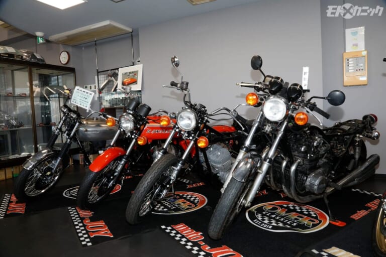 モトジョイ｜ショールーム｜ノーマルでもカスタムでもユーザーの望み通り。モトジョイの新たな絶版車販売スタイルが好評