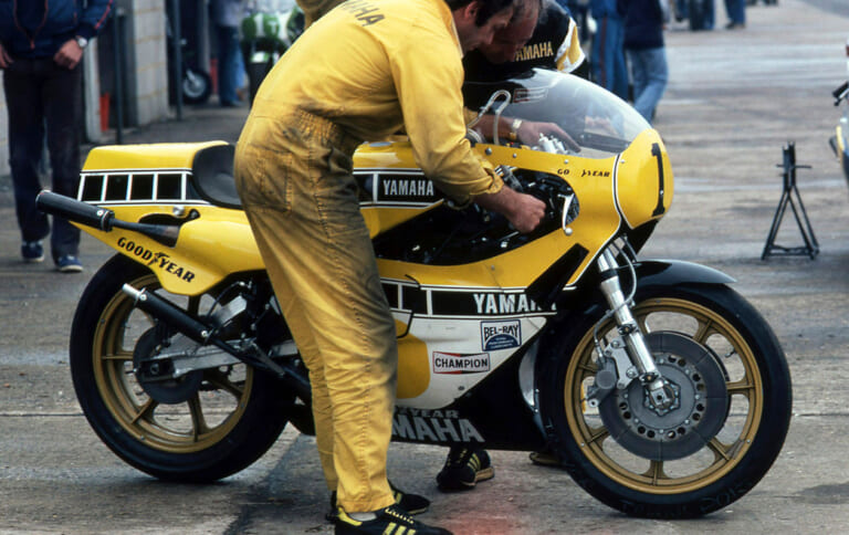 ヤマハ|ケニー・ロバーツ|YZR500|1980年|ヤマハ「XSR900 GP」にインターカラー登場! ケニー・ロバーツの記憶が甦る「キング」仕様だ!【欧州】