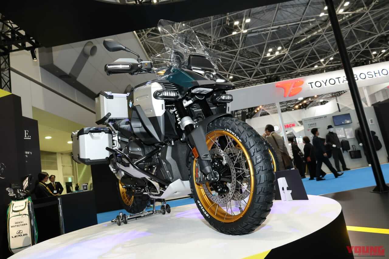 ｜【モビショーで初公開】アドベンチャーバイク専用のダンロップ製ごっついタイヤはここが違う！