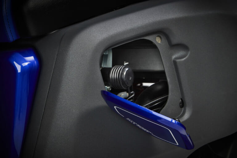 ヤマハ|ジャパンモビリティショー2025|【モビショーで世界初公開】水素を燃やして走れ! ヤマハの水素バイクが秘めた可能性は全ライダーを幸せにする!?