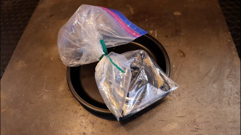 【DIY整備の裏技】レストア革命! 古い”カチカチゴム”を柔らかくしちゃう㊙ケミカル教えます|【DIY整備の裏技】レストア革命! 古い”カチカチゴム”を柔らかくしちゃう㊙ケミカル教えます【ラバゲイン】