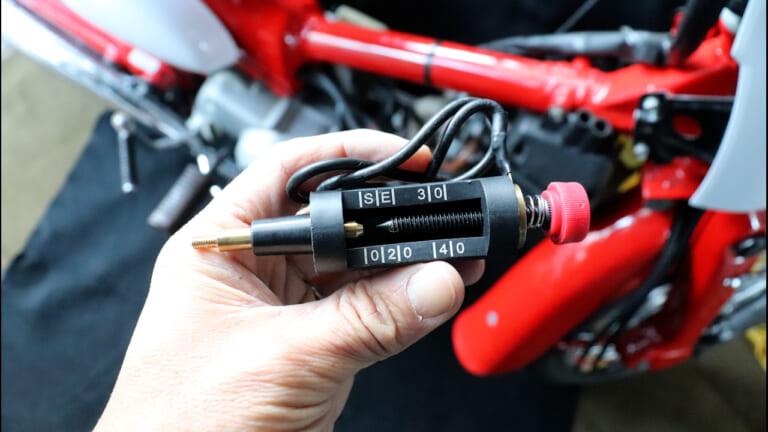 【バイク整備おすすめ工具】スパークプラグテスターは機能的すぎる癒しアイテムだった！｜【バイク整備お役立ち工具】スパークプラグテスターは機能的すぎる癒しアイテムだった！