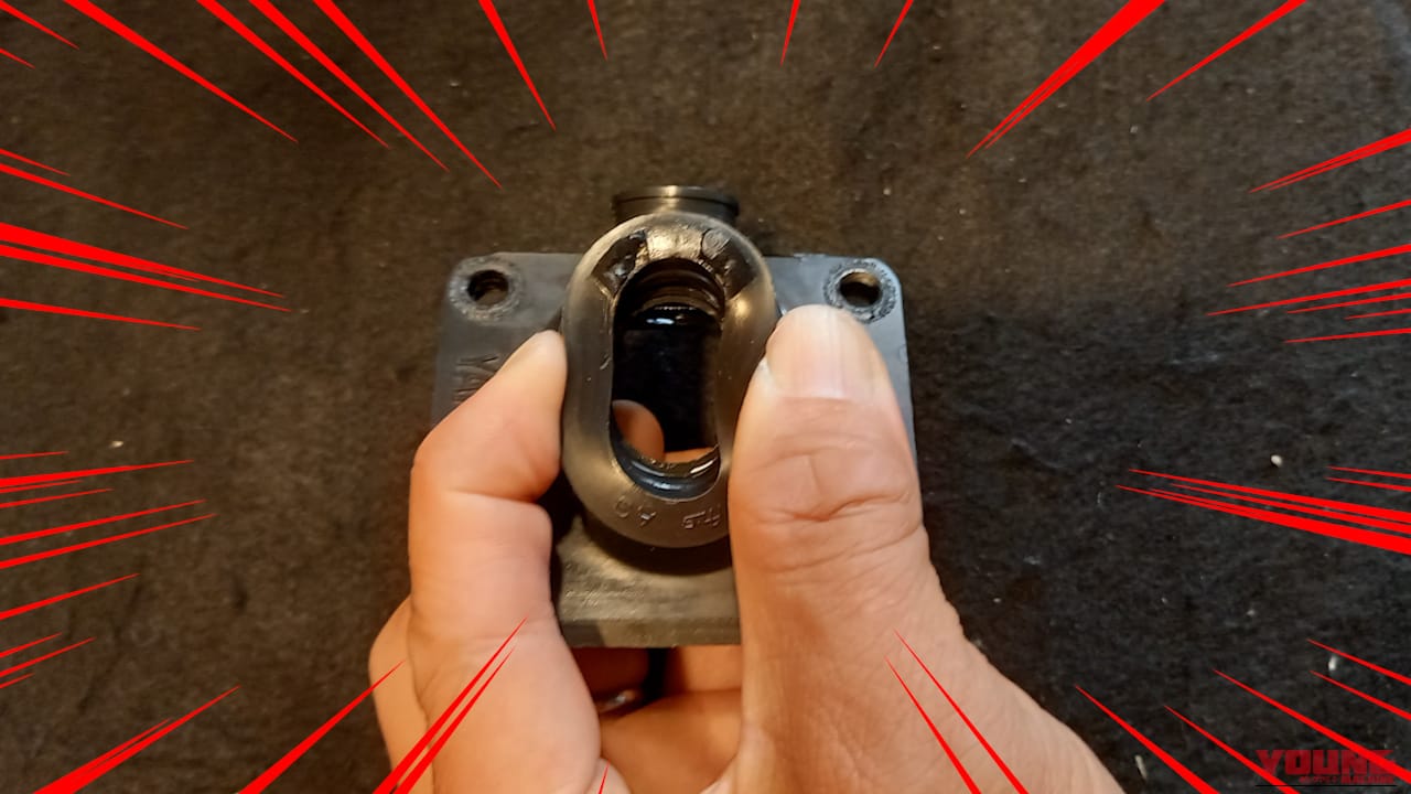 【DIY整備の裏技】レストア界隈の革命! 古い”カチカチゴム”を柔らかくしちゃう【ラバゲイン】がスゲェェェーー!!｜【DIY整備の裏技】レストア革命! 古い”カチカチゴム”を柔らかくしちゃう㊙ケミカル教えます【ラバゲイン】
