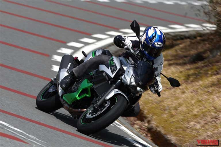 カワサキ Z7 Hybrid|「手動か、自動か」ホンダEクラッチとヤマハY-AMT──丸山浩の手動/自動クラッチ論