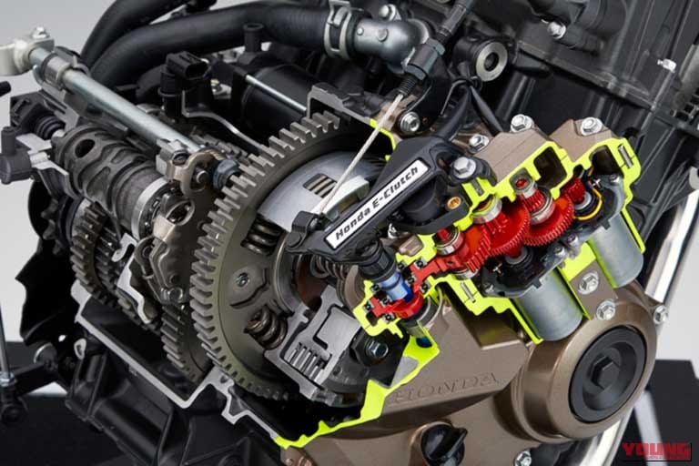 ホンダ E-Clutch|【最新版】バイクの自動クラッチ比較|ホンダ、ヤマハ、BMWなど進化する技術とメリットを徹底解説