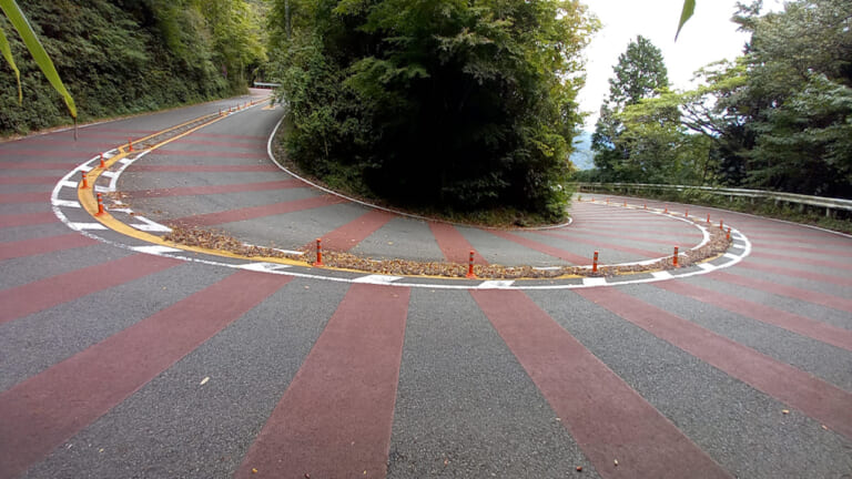 【徹底試乗レビュー】排気量×2だけじゃない! APトライク250が“男ゴコロをくすぐる”ワケ|【徹底試乗レビュー】排気量×2だけじゃない! APトライク250が“男ゴコロをくすぐる”ワケ