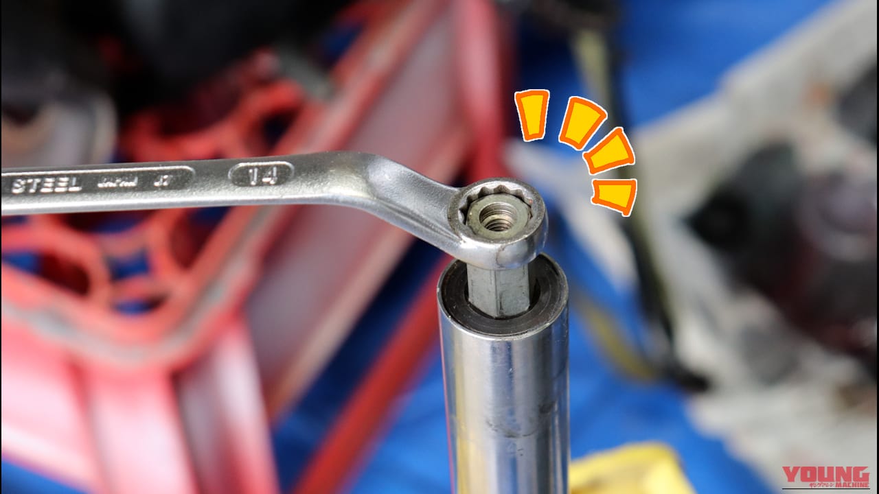 【DIY整備の裏技】専用工具なしで「でっかい六角穴ボルト」を外す方法、教えます｜【DIY整備の裏技】専用工具なしで「でっかい六角穴ボルト」を外す方法、教えます