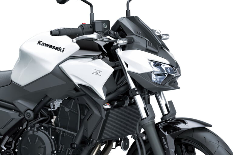 カワサキ｜Z650｜欧州仕様｜2026年モデル｜カワサキ新型「Z650 S」初登場！ 最新3眼ヘッドライト採用、ライディングポジションも最適化【欧州】