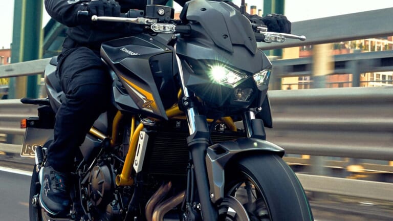 カワサキ新型「Z650 S」初登場！ 最新3眼ヘッドライト採用、ライディングポジションも最適化【欧州】