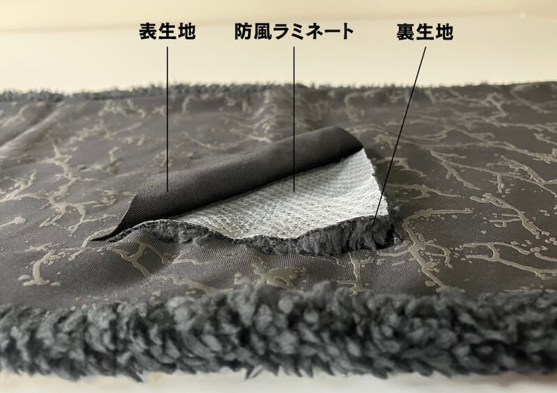 おたふく手袋 防風リフレクトネックウォーマー｜おたふく手袋から“防風×リフレクト”新発想ネックウォーマーが登場【夜道を鮮やかに照らす!】