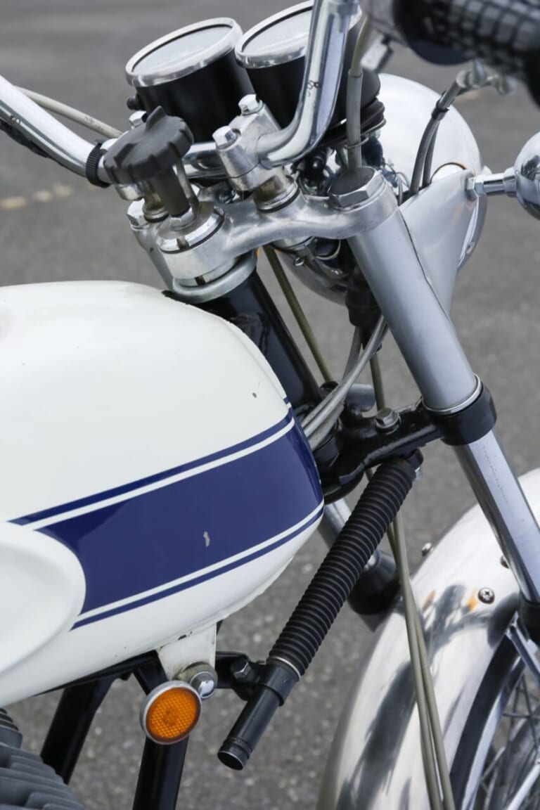 KAWASAKI 500-SS MACH III|世界最速を目指したカワサキ車の原点:カワサキMACH III / IV【1969~1975】