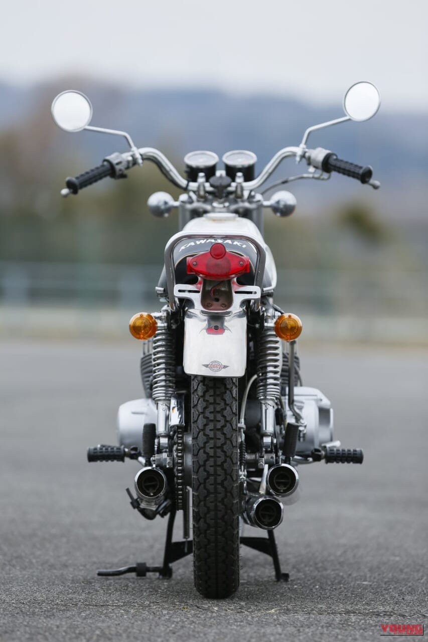 KAWASAKI 500-SS MACH III|世界最速を目指したカワサキ車の原点:カワサキMACH III / IV【1969~1975】