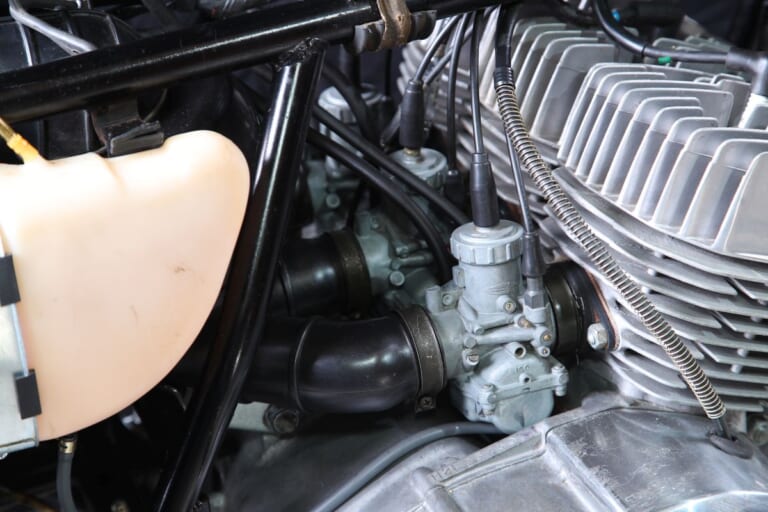 KAWASAKI 750-SS MACH IV｜排気量拡大で王座を維持：カワサキMACH III / IV【1969～1975】各部解説