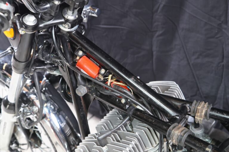 KAWASAKI 750-SS MACH IV｜排気量拡大で王座を維持：カワサキMACH III / IV【1969～1975】各部解説