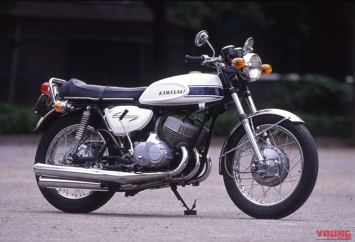 KAWASAKI 500-SS MACH III|カワサキMACHシリーズ【1969~1975】:鮮烈な印象を放った名2スト車の系譜
