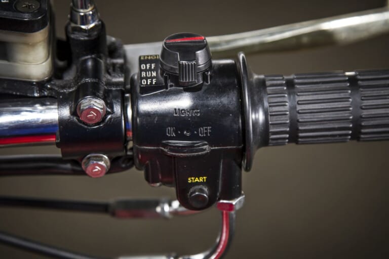 KAWASAKI Z650|30年以上の歴史を誇るザッパー系の原点:カワサキ Z650【1976~1978】