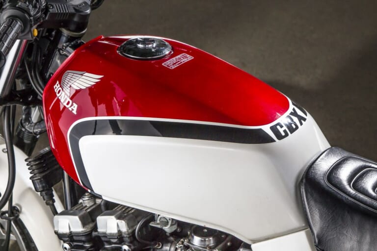 HONDA CBX400F｜【昭和名車】ホンダ(HONDA)CBX400F【1981～1984】：第二世代の400ccフォアで激戦区の王座を奪還