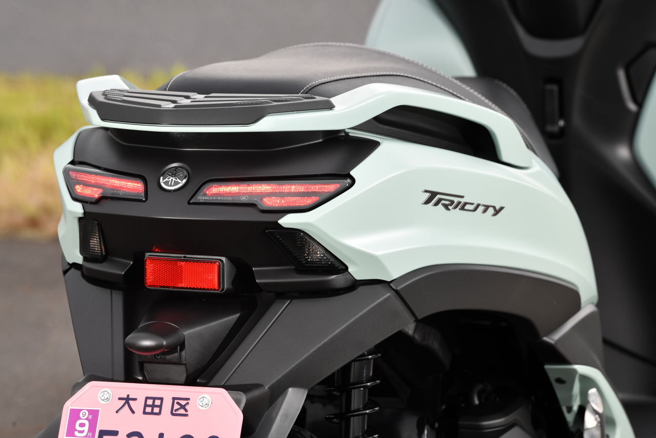 ヤマハ｜トリシティ125｜試乗インプレッション｜【異次元の安定感と制動力で街乗り最強！？】ヤマハ　トリシティ125 2025モデル試乗レポート