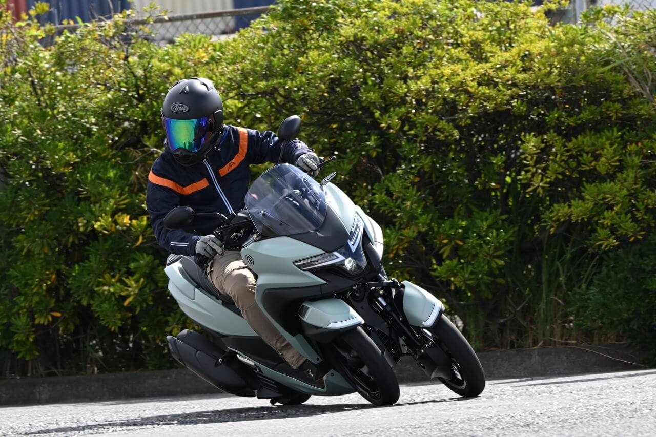 ヤマハ｜トリシティ125｜試乗インプレッション｜【異次元の安定感と制動力で街乗り最強！？】ヤマハ　トリシティ125 2025モデル試乗レポート