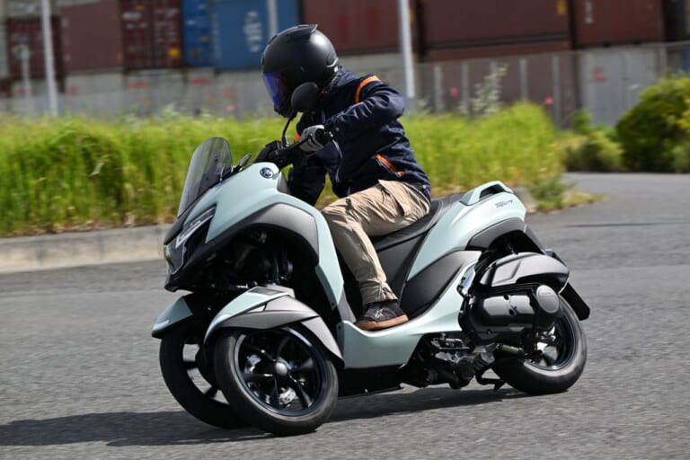 ヤマハ｜トリシティ125｜試乗インプレッション｜【異次元の安定感と制動力で街乗り最強！？】ヤマハ　トリシティ125 2025モデル試乗レポート