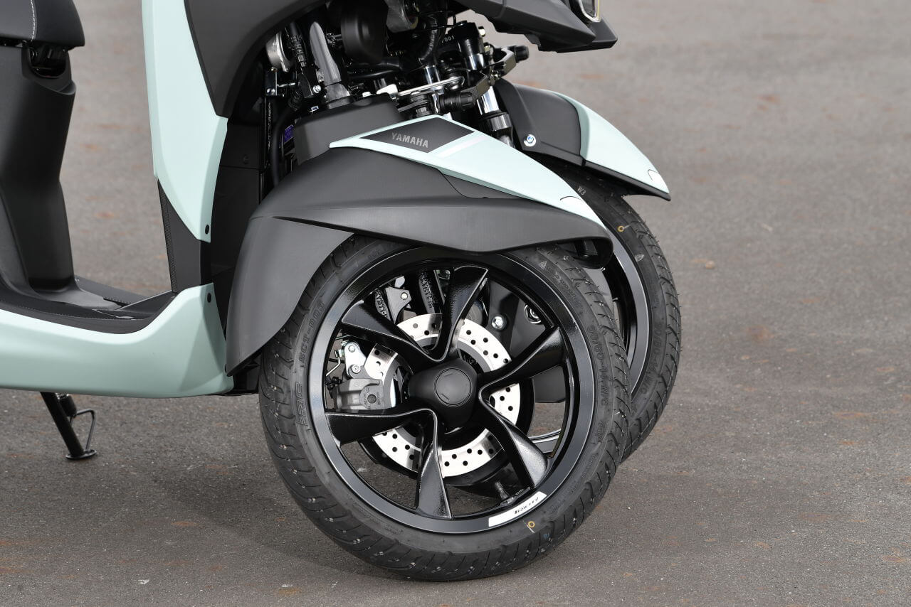 ヤマハ｜トリシティ125｜試乗インプレッション｜【異次元の安定感と制動力で街乗り最強！？】ヤマハ　トリシティ125 2025モデル試乗レポート