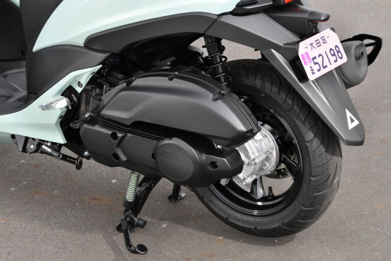 ヤマハ｜トリシティ125｜試乗インプレッション｜【異次元の安定感と制動力で街乗り最強！？】ヤマハ　トリシティ125 2025モデル試乗レポート