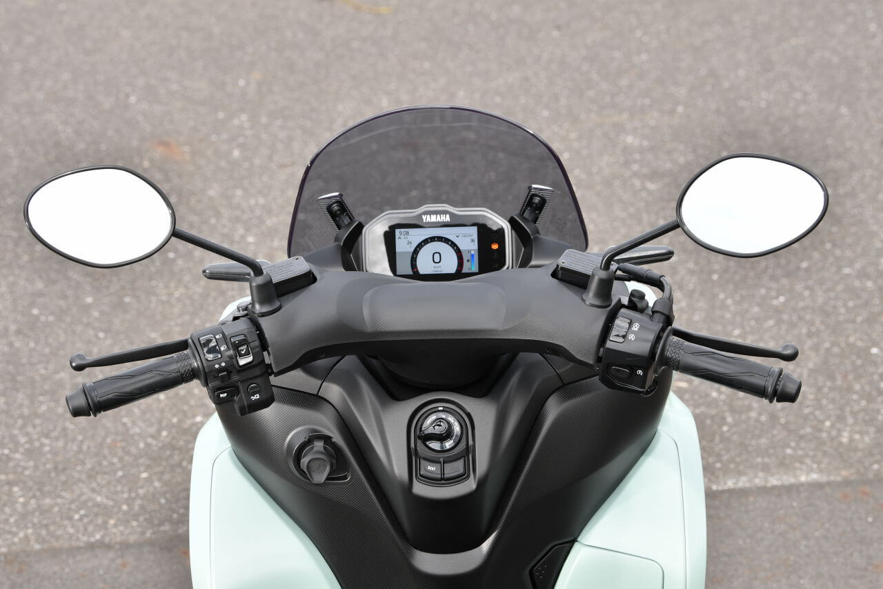 ヤマハ｜トリシティ125｜試乗インプレッション｜【異次元の安定感と制動力で街乗り最強！？】ヤマハ　トリシティ125 2025モデル試乗レポート