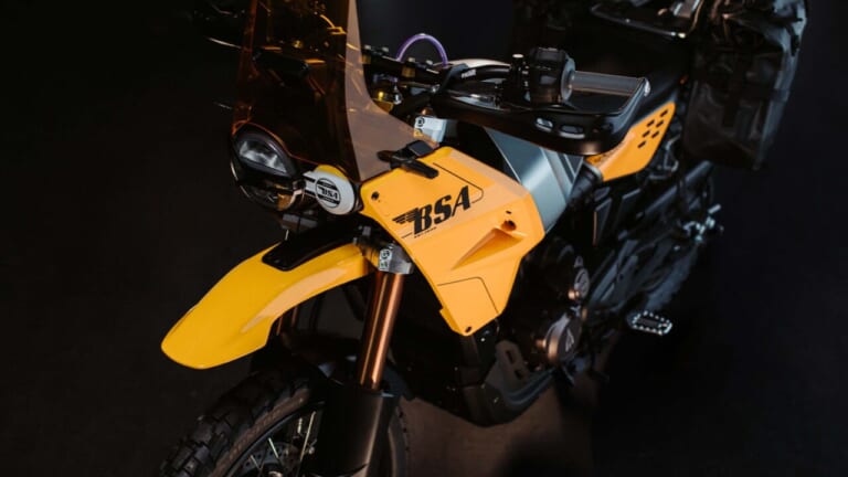 普通二輪免許で乗れるBSA「サンダーボルト」発表|BENDAクルーザー/マスダンパー解説/APトライク250試乗etc。ヤングマシン人気記事ランキングTOP10【2025年11月版】