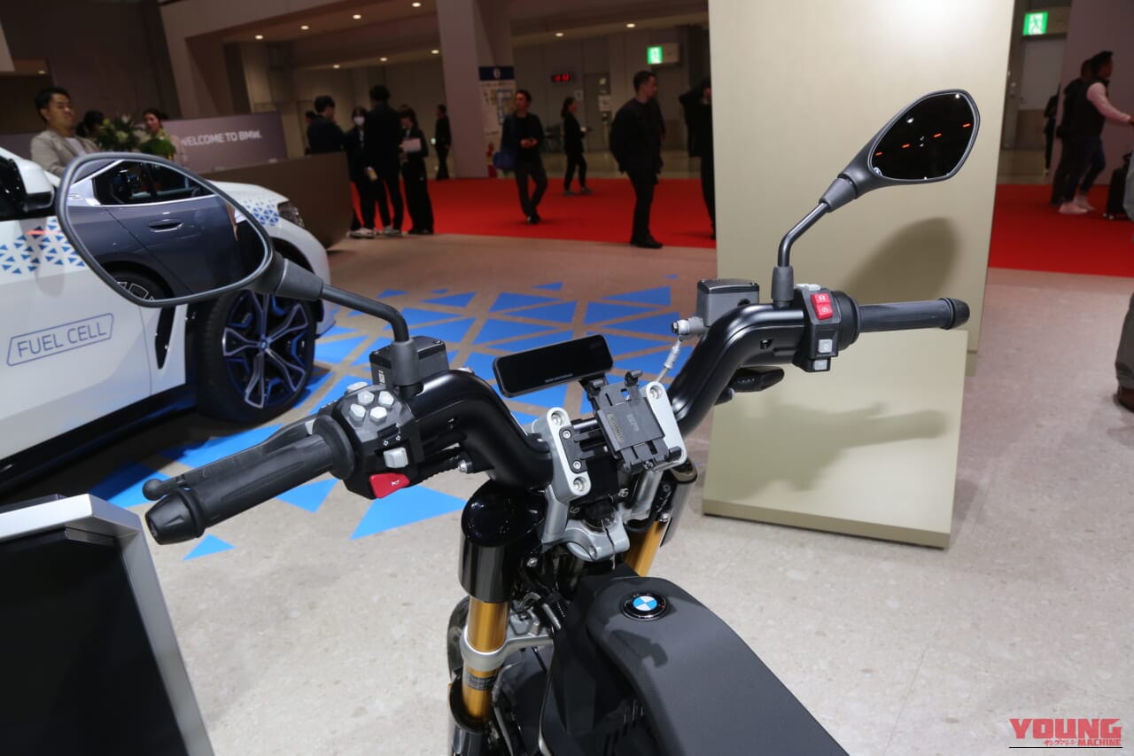 BMW｜ジャパンモビリティショー2025｜【モビショー】BMWブースは二輪車も注目!! WorldSBKを制したM1000RRと完全電動の次世代モビリティCE02が登場
