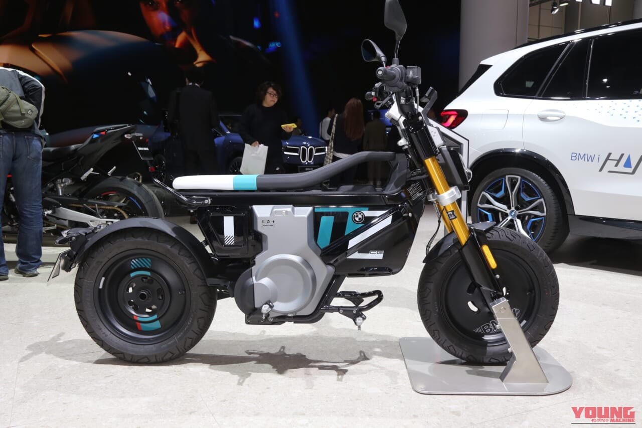 BMW|ジャパンモビリティショー2025|【モビショー】BMWブースは二輪車も注目!! WorldSBKを制したM1000RRと完全電動の次世代モビリティCE02が登場