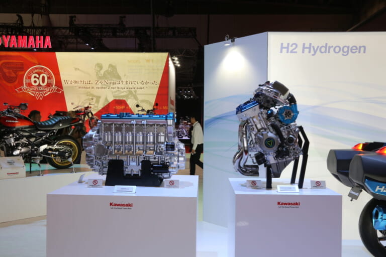 カワサキ|ジャパンモビリティショー2025|【モビショー】60周年を迎える「W」に世界初公開のニューモデル、そして次世代モビリティ…カワサキブースは実に熱かった!!
