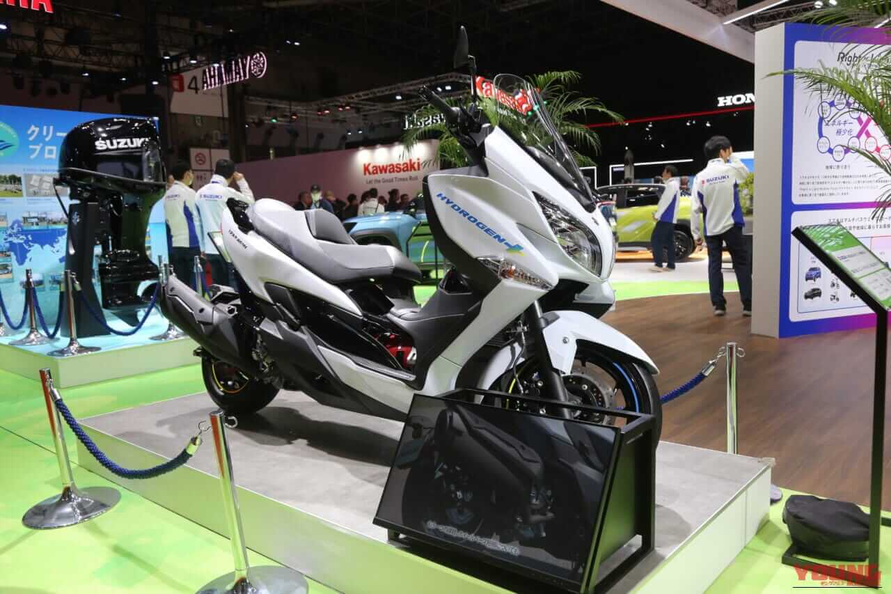 スズキ｜ジャパンモビリティショー2025｜【モビショー】スズキ(SUZUKI)「eバンバン」はじめEV＆水素バイクを展開! 「GSX-8」「GSX-R」最新モデルも