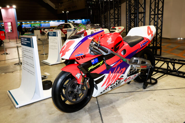 ジャパンモビリティショー｜モビショーのモーターサイクルレーシングを探して──懐かしいのから最新までけっこうある！