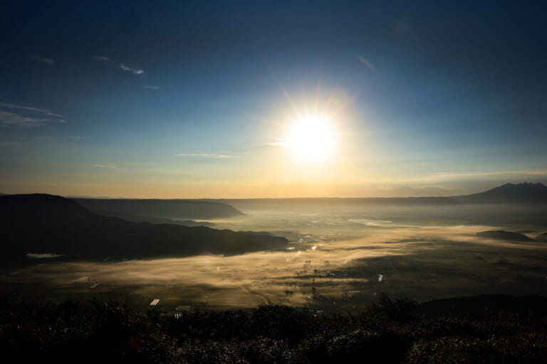 「いつかは意外と来ないもの」……阿蘇の外輪山130kmを周回するミルクロード──バイクで行きたいあの道・あの日