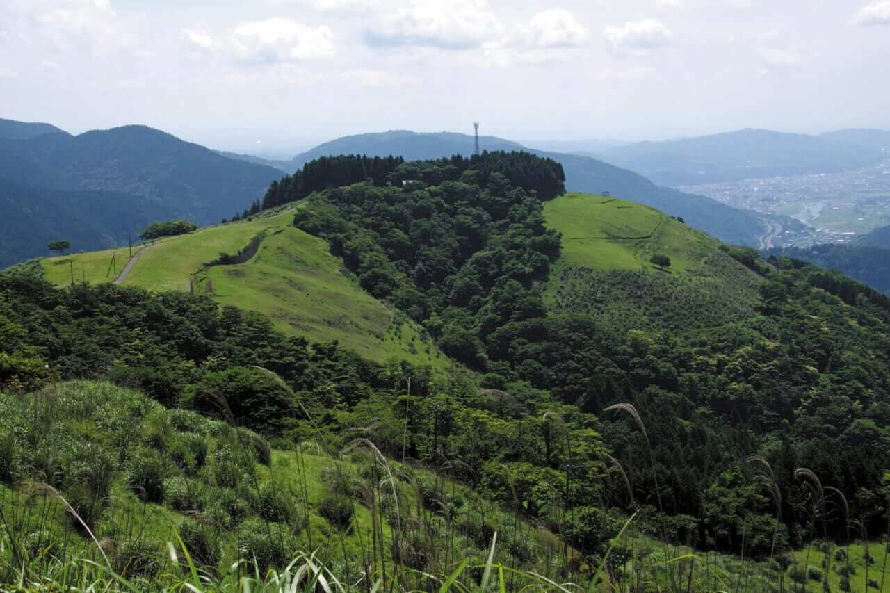 ｜BMW R1300GSで秘境探訪 〜青き空、碧き大地の西丹沢を走る〜