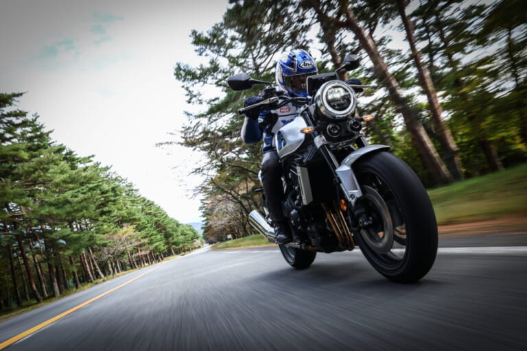 CB1000F｜「何が良いの!?」ホンダCB1000Fを丸山浩が徹底試乗インプレ：ドロドロっとした大排気量直4CBならではのフィーリング【ヤングマシン電子版1月号】