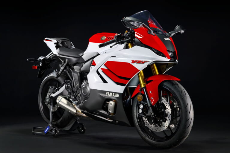 ヤマハ|YZF-R7|欧州仕様|2026年モデル|ヤマハ新型「YZF-R7」は電スロ&R1譲りのIMUで電子制御がイッキ進化! 70周年カラーで鈴鹿8耐のノスタルジーも再現【EICMA】