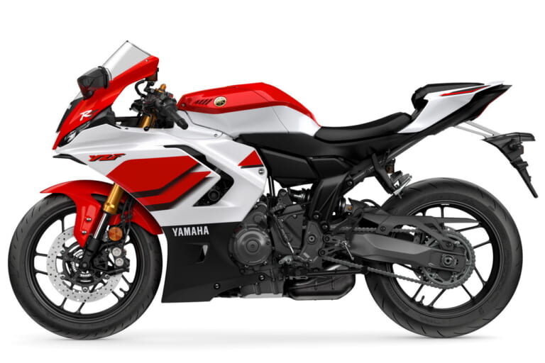 ヤマハ|YZF-R7|欧州仕様|2026年モデル|ヤマハ新型「YZF-R7」は電スロ&R1譲りのIMUで電子制御がイッキ進化! 70周年カラーで鈴鹿8耐のノスタルジーも再現【EICMA】